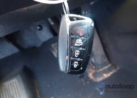 2017 Hyundai Santa Fe Se Ultimate z USA, uszkodzony, nr VIN KM8SR4HF3HU217122